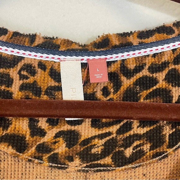 Anthropologie Pilcro Animal Print Long Sleeves Waffle Thermal Blouse Size Large - Picture 3 of 7